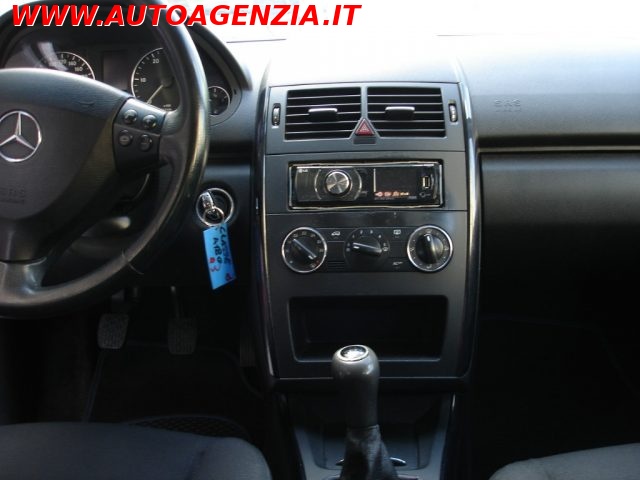 MERCEDES-BENZ A 180 usata 12