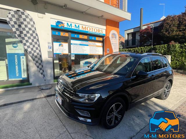 VOLKSWAGEN Tiguan usata, con Sensori di parcheggio posteriori