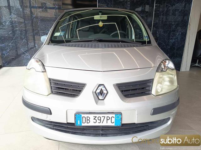 RENAULT Modus usata, con ABS