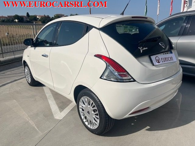 LANCIA Ypsilon usata, con Controllo trazione