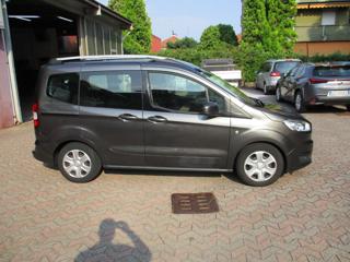 FORD Tourneo Courier usata, con ESP