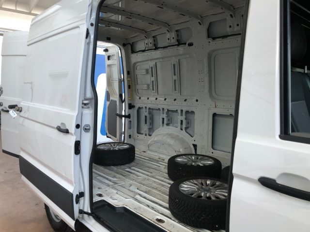 VOLKSWAGEN Crafter usata 16