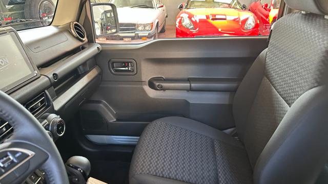 SUZUKI Jimny usata, con Fendinebbia