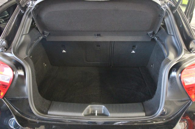 MERCEDES-BENZ A 180 usata, con Bracciolo