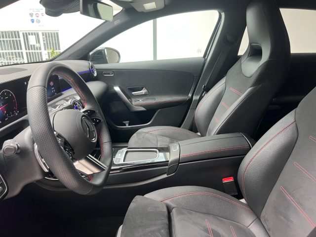MERCEDES-BENZ A 180 usata, con Tetto panorama