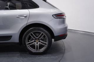 PORSCHE Macan usata 38
