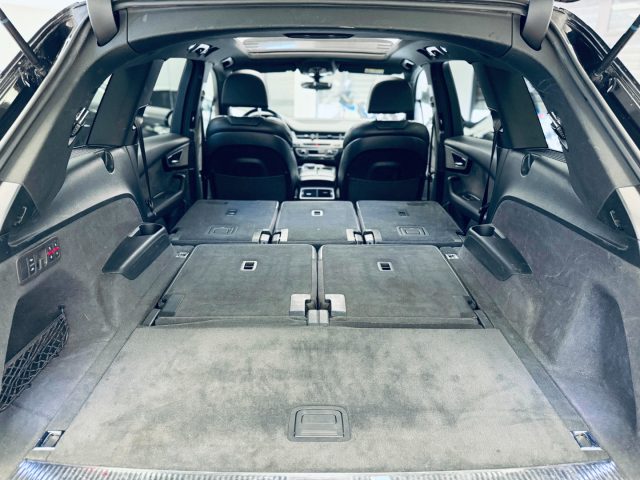 AUDI Q7 usata, con Vetri oscurati