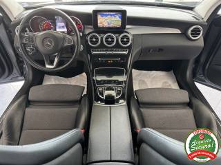 MERCEDES-BENZ C 220 usata, con Chiusura centralizzata