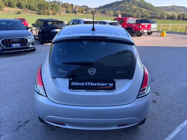 LANCIA Ypsilon usata, con Autoradio