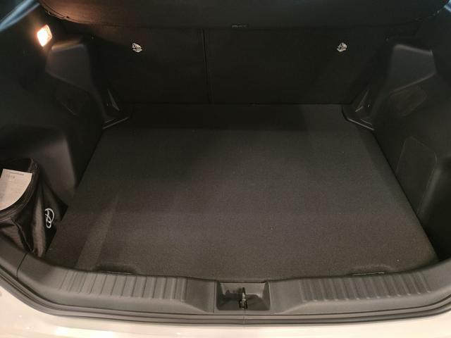 TOYOTA Yaris Cross usata, con Park Distance Control