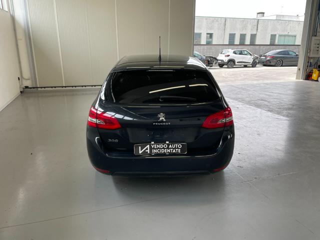 PEUGEOT 308 usata, con Autoradio
