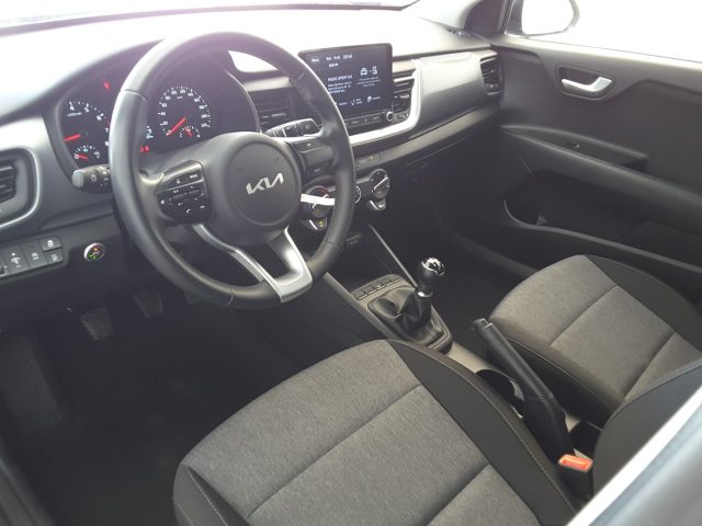 KIA Stonic usata, con Autoradio