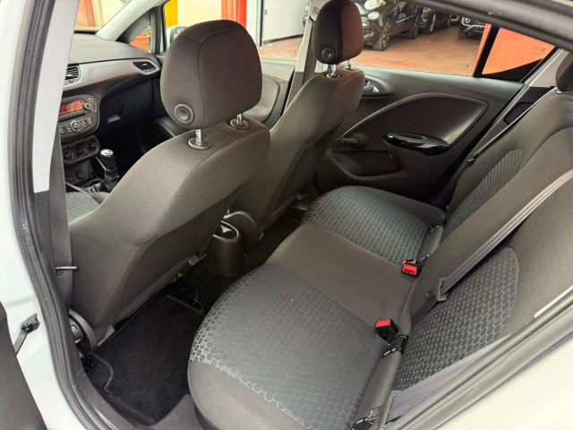 OPEL Corsa usata, con Autoradio digitale