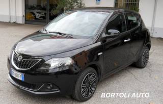 LANCIA Ypsilon 1.0 FIREFLY 16.000 KM HYBRID GOLD NEOPATENTATI