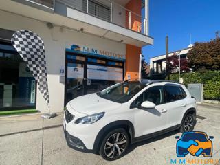 PEUGEOT 2008 usata, con Isofix