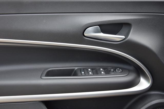 JEEP Avenger usata, con Controllo automatico clima