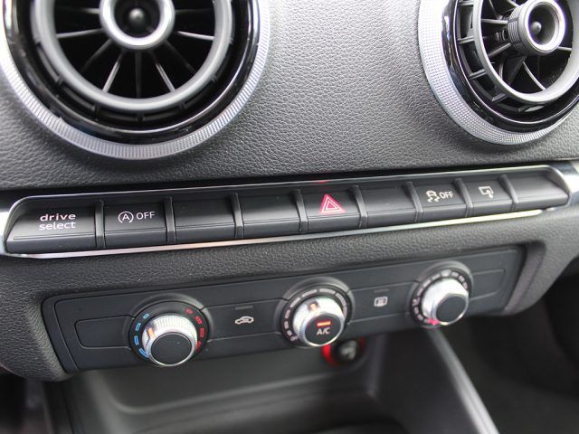 AUDI A3 usata, con Airbag testa