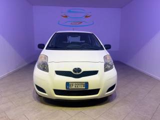 TOYOTA Yaris 1.0 5 porte Now