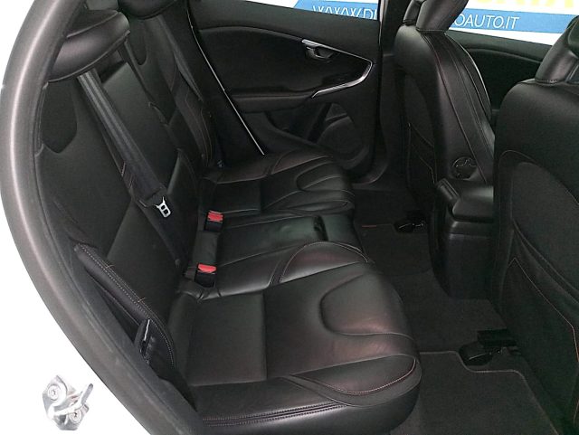 VOLVO V40 usata, con Volante multifunzione