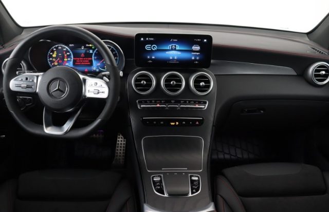 MERCEDES-BENZ GLC 300 usata, con Controllo automatico clima