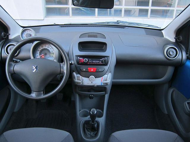 PEUGEOT 107 usata, con Airbag laterali