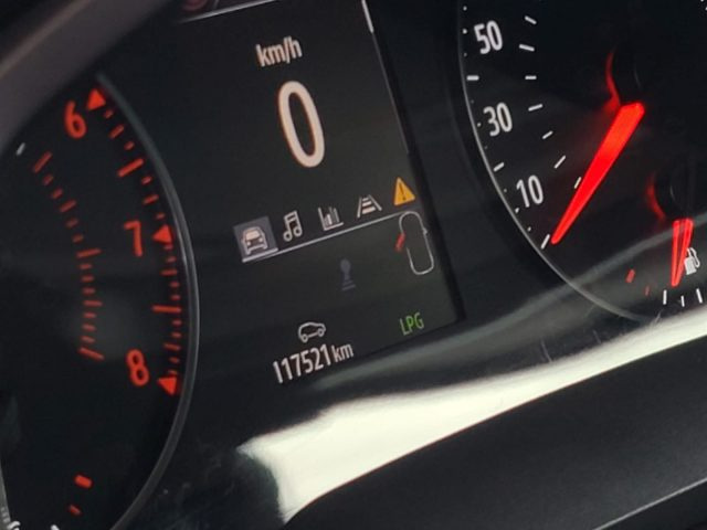 RENAULT Captur usata, con Bracciolo