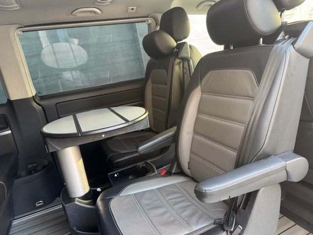 VOLKSWAGEN Multivan usata, con Cruise Control