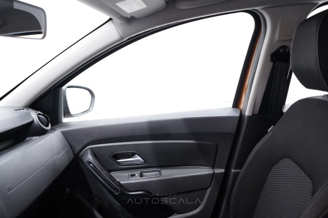 DACIA Duster usata, con USB