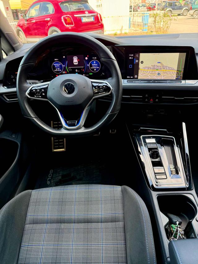 VOLKSWAGEN Golf usata, con Fari LED