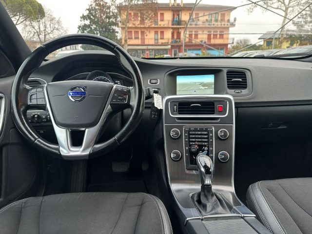 VOLVO V60 Cross Country usata, con Cronologia tagliandi