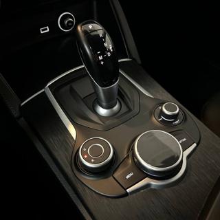 ALFA ROMEO Stelvio usata, con Luci diurne LED