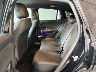 MERCEDES-BENZ GLA 180 usata, con Fari LED