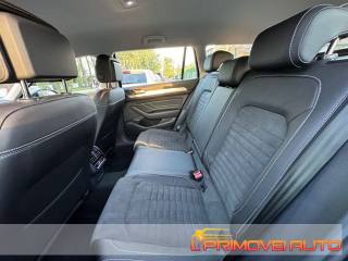 VOLKSWAGEN Passat Variant usata, con Cerchi in lega