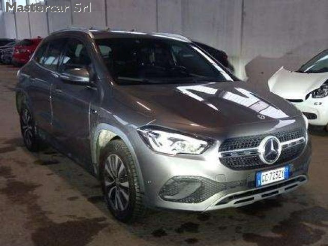MERCEDES-BENZ GLA 250 usata, con Airbag Passeggero