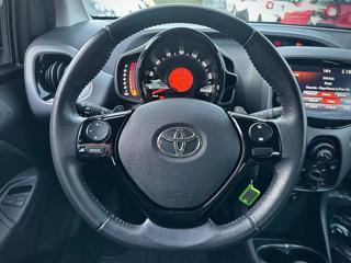 TOYOTA Aygo usata, con Fari LED