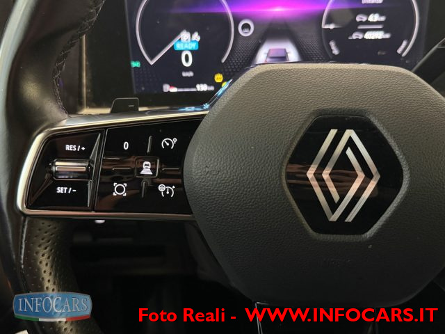 RENAULT Austral usata, con USB
