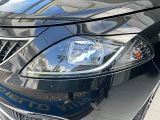LANCIA Ypsilon usata, con Autoradio