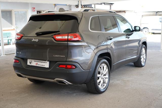 JEEP Cherokee usata, con Autoradio