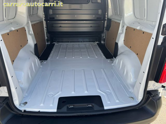 PEUGEOT Expert usata, con Autoradio