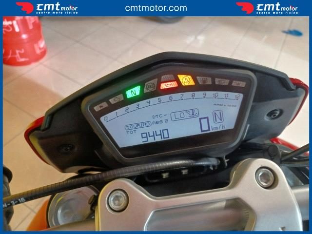 DUCATI Hypermotard 939 usata 5