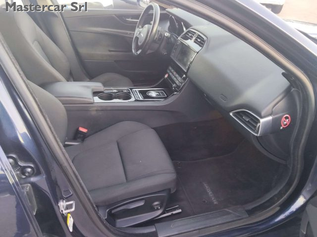 JAGUAR XE usata, con Lettore CD