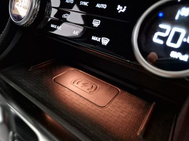 JAGUAR F-Pace usata, con Park Distance Control