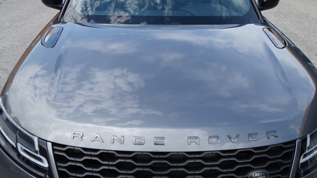 LAND ROVER Range Rover Velar usata, con Sensori di parcheggio posteriori