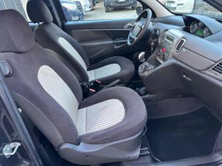 LANCIA Ypsilon usata, con Servosterzo