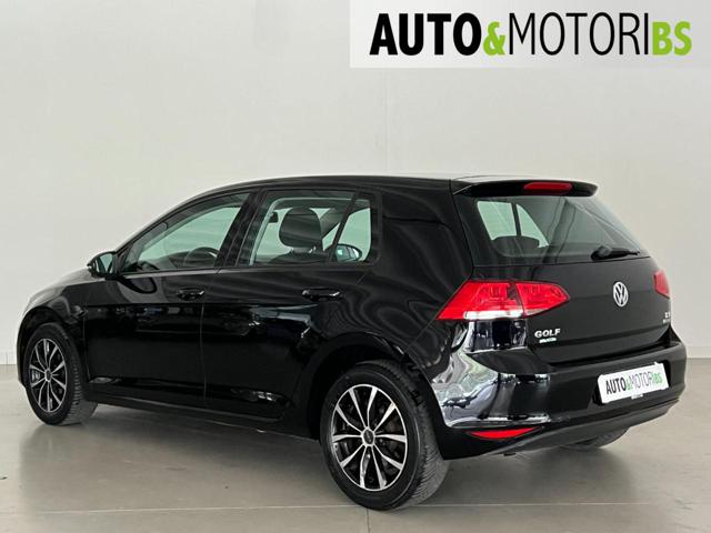 VOLKSWAGEN Golf usata, con Autoradio