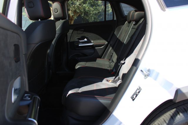 MERCEDES-BENZ GLA 250 usata, con Controllo automatico clima