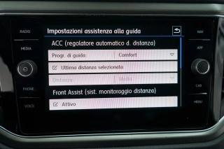 VOLKSWAGEN T-Roc usata, con Fendinebbia