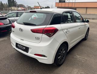 HYUNDAI i20 usata, con Alzacristalli elettrici