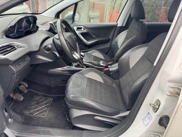 PEUGEOT 2008 usata, con Specchietti laterali elettrici