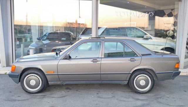MERCEDES-BENZ 190 usata, con Tettuccio apribile